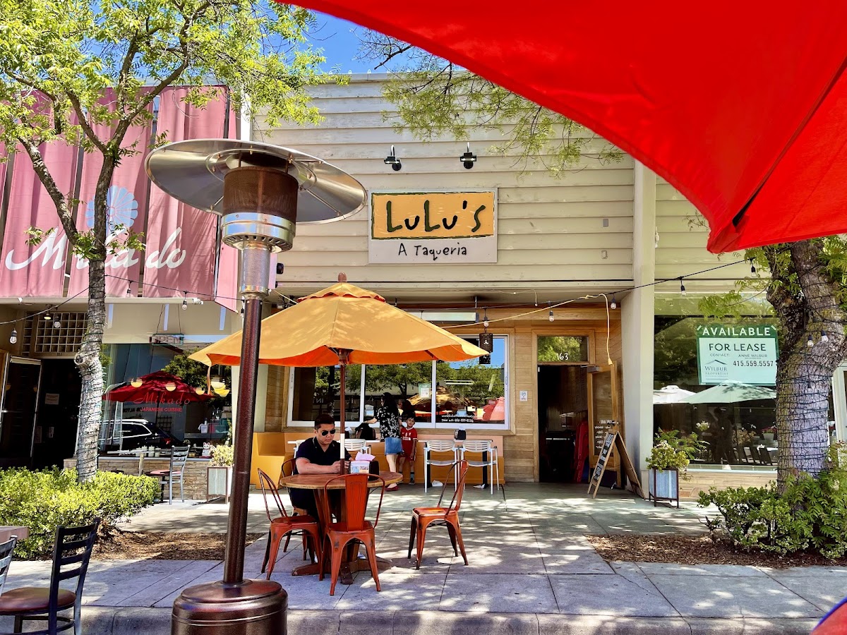 Lulu's On Main Street